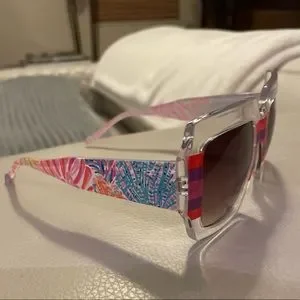 NWOT Lilly Pulitzer Oversized Splashdance Square Sunglasses Lilly Pulitzer | Accessories | Lilly Pulitzer Oversized  main image 4